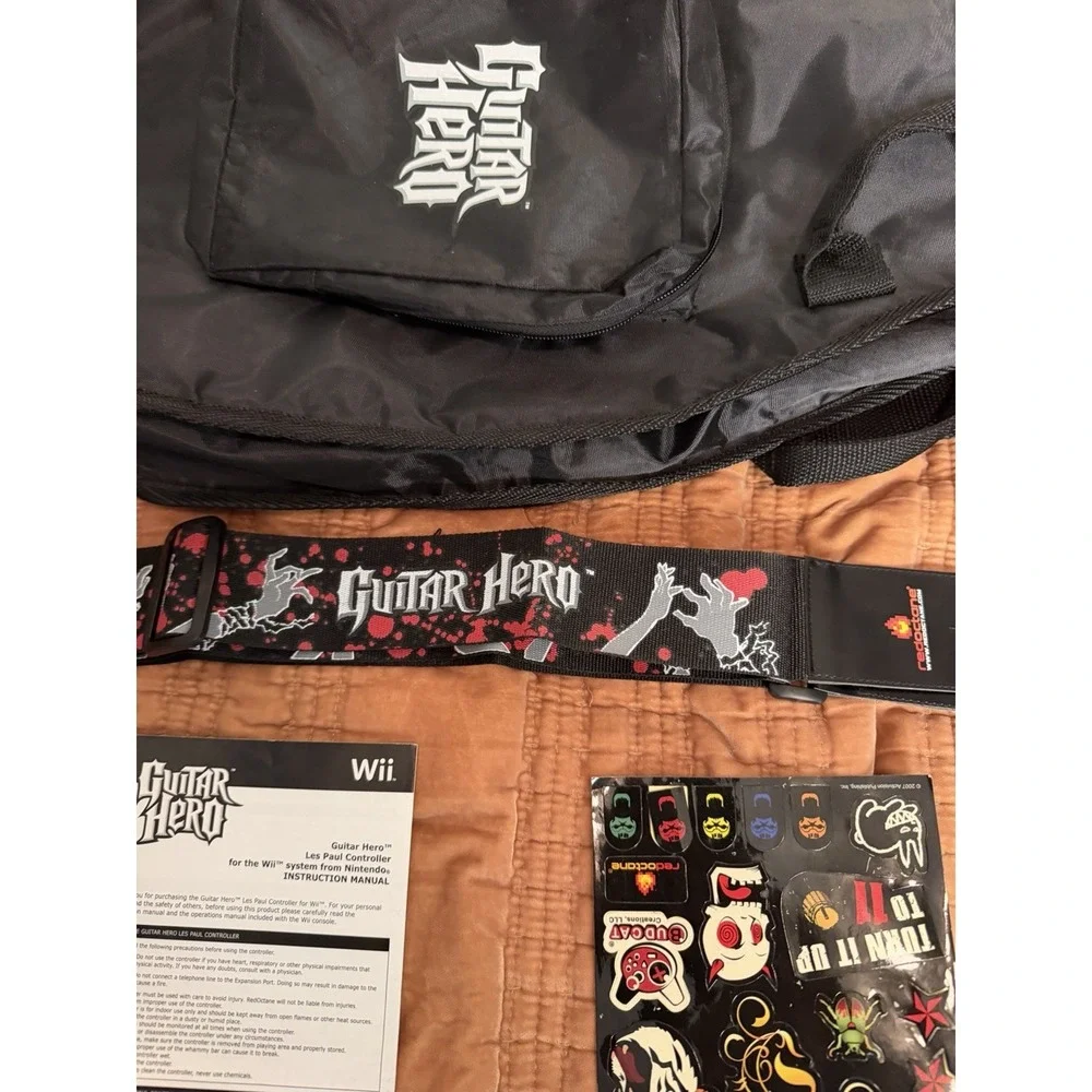 guitar hero wii Red Octane Kramer Rare Strap, Stickers, Dongle, Key Chain, Bag